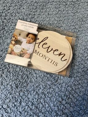 bebe Little Pearl Wooden Monthly Milestone Cards - Cream